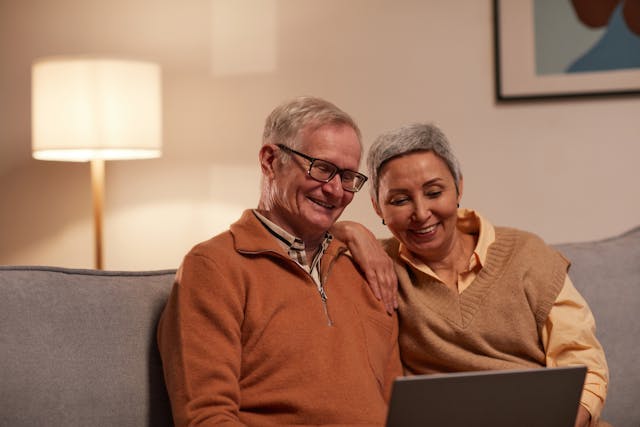 Advisors, learn to Answer Your Clients’ Top 6 Questions & Compare Options to Improve Outcomes.
